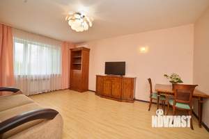 3-к квартира, на длительный срок, 105м2, 2/17 этаж