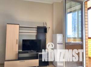 Студия квартира, посуточно, 35м2, 9/25 этаж