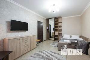 1-к квартира, посуточно, 40м2, 7/25 этаж