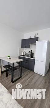 Студия квартира, посуточно, 27м2, 19/25 этаж