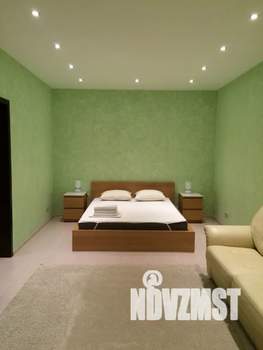 1-к квартира, посуточно, 45м2, 19/32 этаж