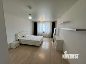 3-к квартира, на длительный срок, 135м2, 11/25 этаж