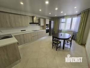 3-к квартира, на длительный срок, 130м2, 23/25 этаж