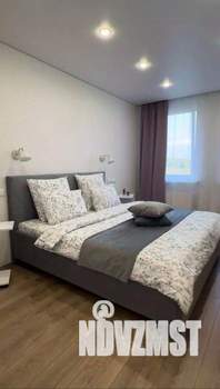 1-к квартира, посуточно, 60м2, 1/1 этаж