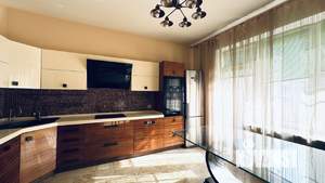 3-к квартира, на длительный срок, 101м2, 3/8 этаж