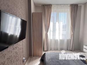 1-к квартира, посуточно, 40м2, 3/25 этаж