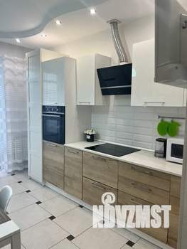 1-к квартира, посуточно, 45м2, 5/25 этаж