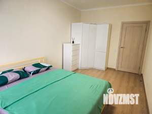 1-к квартира, посуточно, 42м2, 8/24 этаж