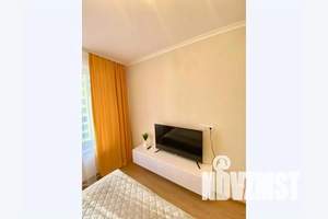 1-к квартира, посуточно, 35м2, 8/25 этаж