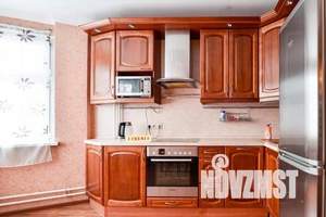 2-к квартира, посуточно, 70м2, 8/17 этаж