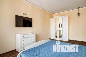 3-к квартира, посуточно, 58м2, 18/22 этаж