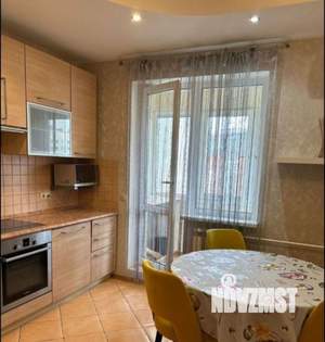 3-к квартира, на длительный срок, 100м2, 13/17 этаж