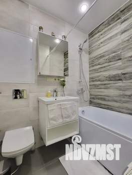 1-к квартира, посуточно, 42м2, 40/44 этаж