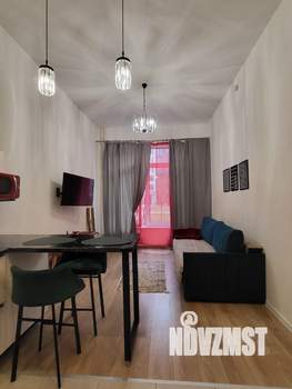 1-к квартира, посуточно, 40м2, 1/9 этаж