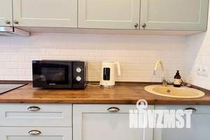 1-к квартира, посуточно, 35м2, 4/9 этаж