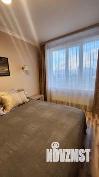 1-к квартира, посуточно, 35м2, 9/33 этаж