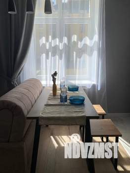 Студия квартира, посуточно, 32м2, 1/8 этаж