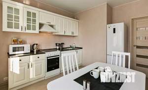 2-к квартира, посуточно, 70м2, 1/1 этаж