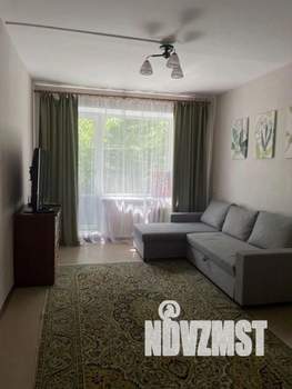 3-к квартира, посуточно, 54м2, 1/1 этаж