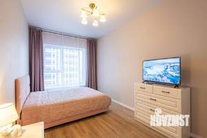1-к квартира, посуточно, 37м2, 18/28 этаж