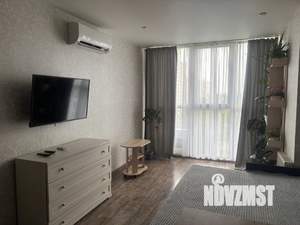 Студия квартира, посуточно, 27м2, 10/25 этаж