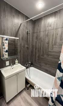 Студия квартира, посуточно, 28м2, 3/25 этаж