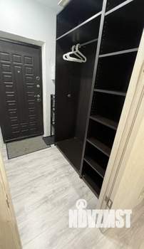 Студия квартира, посуточно, 28м2, 3/25 этаж