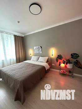 Студия квартира, посуточно, 37м2, 18/24 этаж