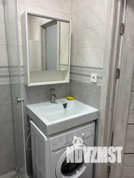 Студия квартира, посуточно, 25м2, 1/6 этаж