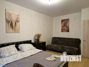 1-к квартира, посуточно, 34м2, 3/8 этаж