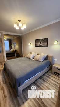 1-к квартира, посуточно, 35м2, 9/33 этаж