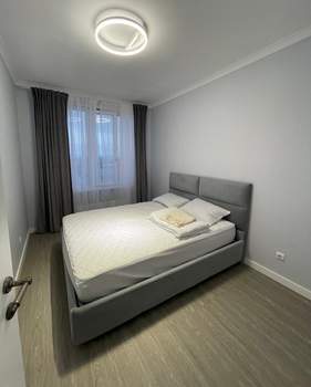 Студия квартира, на длительный срок, 40м2, 24/33 этаж