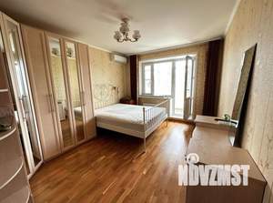 2-к квартира, посуточно, 80м2, 1/1 этаж