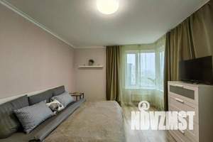 2-к квартира, посуточно, 58м2, 18/33 этаж