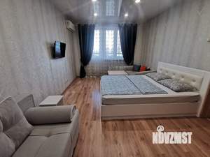 1-к квартира, посуточно, 40м2, 4/25 этаж