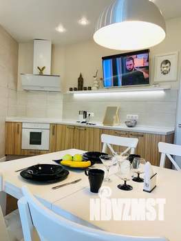 3-к квартира, посуточно, 96м2, 3/7 этаж
