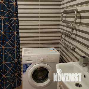 Студия квартира, посуточно, 20м2, 1/17 этаж