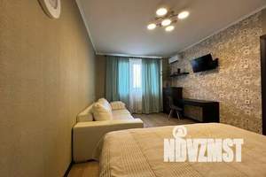 1-к квартира, посуточно, 39м2, 19/25 этаж
