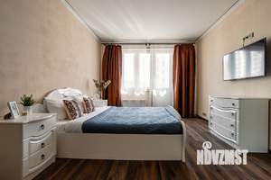 3-к квартира, посуточно, 58м2, 18/22 этаж