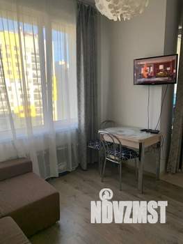 Студия квартира, посуточно, 30м2, 8/10 этаж