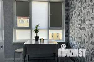 1-к квартира, посуточно, 38м2, 3/8 этаж