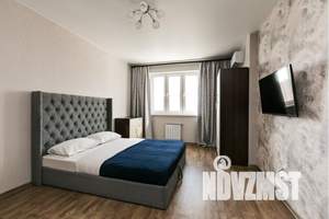 1-к квартира, посуточно, 42м2, 16/22 этаж