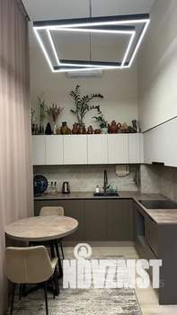 Студия квартира, посуточно, 37м2, 1/8 этаж