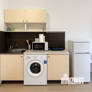 Студия квартира, посуточно, 20м2, 1/17 этаж