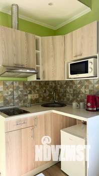 1-к квартира, посуточно, 16м2, 1/1 этаж