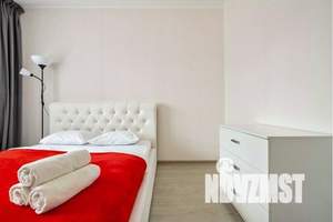 1-к квартира, посуточно, 33м2, 9/25 этаж