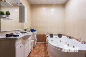 1-к квартира, посуточно, 55м2, 1/1 этаж