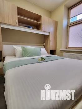 1-к квартира, посуточно, 42м2, 40/44 этаж