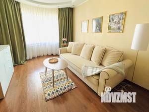 1-к квартира, посуточно, 36м2, 13/18 этаж