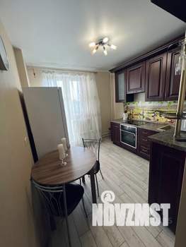 1-к квартира, посуточно, 34м2, 21/25 этаж